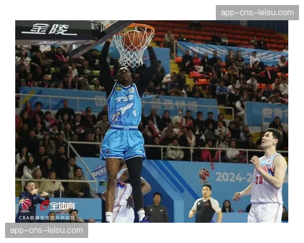 新疆伊力特轻取宁波町渥，锁定常规赛前四席位