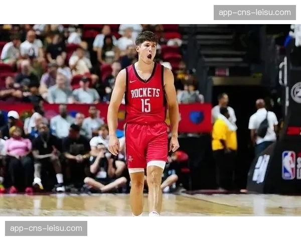 谢泼德赛季命中227记三分，新秀赛季展现精英级投射能力